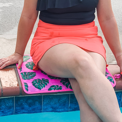 Neoprene Poolside Seating Mats: Palm Leaves